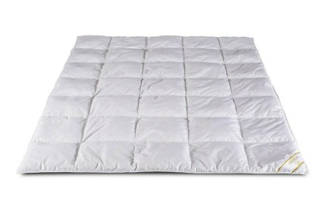 Kołdra puchowa 160x200 Calgary Platinium Imperial biała AMW Kołdra puchowa 160x200 Calgary Platinium Imperial biała AMW