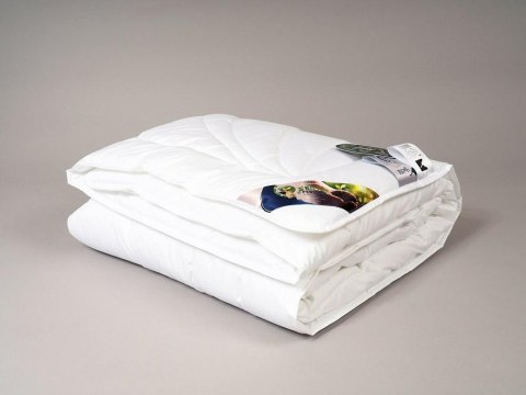 Kołdra antyalergiczna 155x200 BioPercal letnia 600g biała delikatny perkal 100% bawełna AMZ Kołdra antyalergiczna 155x200 BioPercal letnia 600g biała delikatny perkal 100% bawełna AMZ