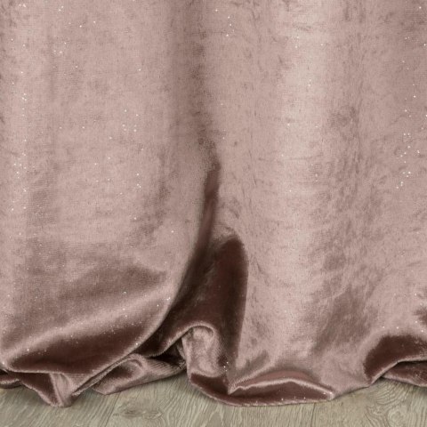 Zasłona gotowa na przelotkach 140x250 Elizia różowa pudrowa welurowa zdobiona brokatem Eurofirany Zasłona gotowa na przelotkach 140x250 Elizia różowa pudrowa welurowa zdobiona brokatem Eurofirany