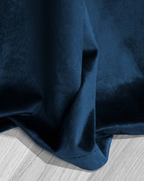 Zasłona gotowa 140x250 granatowa welurowa na przelotkach soft Velvet do salonu Zasłona gotowa 140x250 granatowa welurowa na przelotkach soft Velvet do salonu