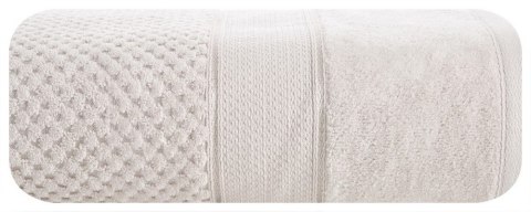 Ręcznik Jessi 50x90 beżowy frotte 500g/m2 z fakturą wytłaczanej krateczki i welurową bordiurą Eurofirany Ręcznik Jessi 50x90 beżowy frotte 500g/m2 z fakturą wytłaczanej krateczki i welurową bordiurą Eurofirany