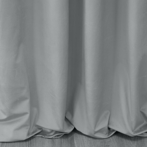 Zasłona 140x270 Sibel srebrna welurowa gotowa na taśmie Pierre Cardin Zasłona 140x270 Sibel srebrna welurowa gotowa na taśmie Pierre Cardin