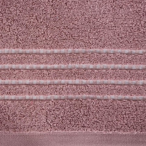 Ręcznik 50x90 Fiore lililowy ciemny 500g/m2 frotte ozdobiony bordiurą w postaci cienkich paseczków Eurofirany Ręcznik 50x90 Fiore lililowy ciemny 500g/m2 frotte ozdobiony bordiurą w postaci cienkich paseczków Eurofirany