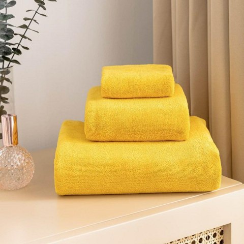 Ręcznik szybkoschnący 50x90 Active musztardowy z mikrofibry 380g/m2 Ręcznik szybkoschnący 50x90 Active musztardowy z mikrofibry 380g/m2