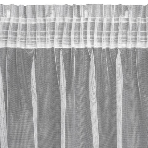 Firana 400x145 Sari biała gotowa na taśmie z drobnej siateczki z ozdobną koronką przy górnej krawędzi Eurofirany Firana 400x145 Sari biała gotowa na taśmie z drobnej siateczki z ozdobną koronką przy górnej krawędzi Eurofirany