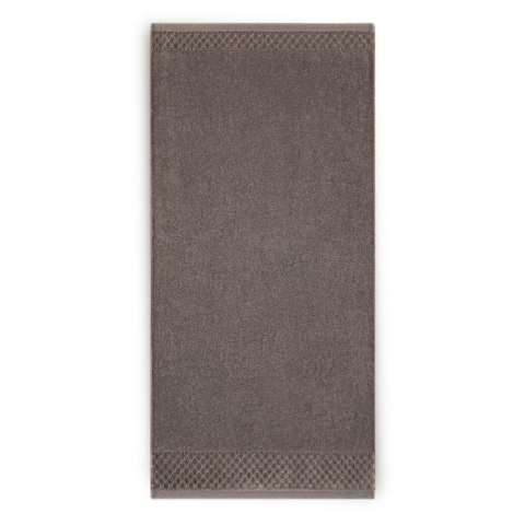 Ręcznik Carlo AB 30x50 brązowy taupe frotte 500 g/m2 8549/587 Zwoltex Ręcznik Carlo AB 30x50 brązowy taupe frotte 500 g/m2 8549/587 Zwoltex