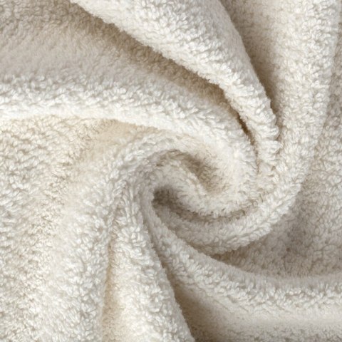 Ręcznik Glory 3 30x50 kremowy z welurową bordiurą i błyszczącą nicią 500g/m2 Eurofirany Ręcznik Glory 3 30x50 kremowy z welurową bordiurą i błyszczącą nicią 500g/m2 Eurofirany