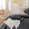 Narzuta z pomponami 160x220 czarna Pompoo pompony romby glamour dekoracyjna