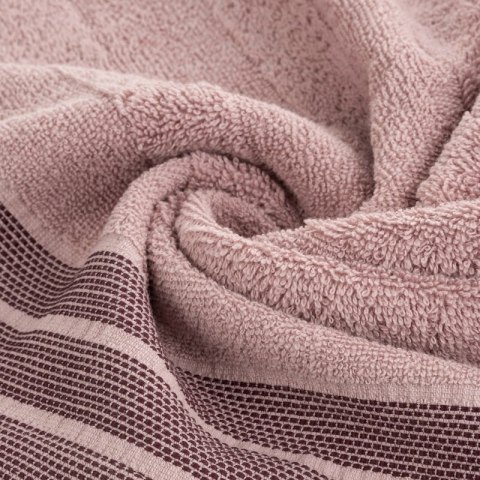 Ręcznik Pati 50x90 pudrowy różowy pasy frotte 500g/m2 Eurofirany Ręcznik Pati 50x90 pudrowy różowy pasy frotte 500g/m2 Eurofirany
