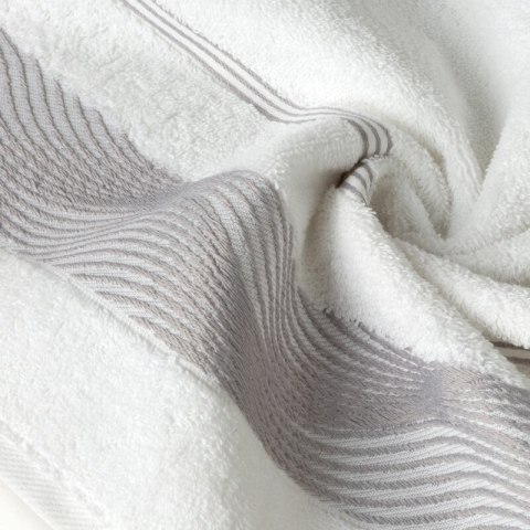 Ręcznik Sylwia 2 50x90 biały 500 g/m2 frotte Eurofirany Ręcznik Sylwia 2 50x90 biały 500 g/m2 frotte Eurofirany