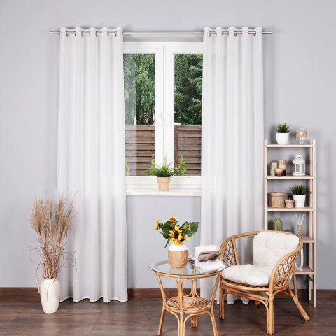 Zasłona 145x250 Basic biała gotowa na przelotkach TD0005/ZGP/010/145250/1 Zasłona 145x250 Basic biała gotowa na przelotkach TD0005/ZGP/010/145250/1
