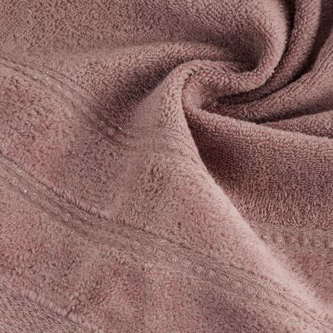 Ręcznik Glory 4 50x90 lilowy z welurową bordiurą i błyszczącą nicią 500 g/m2 Eurofirany Ręcznik Glory 4 50x90 lilowy z welurową bordiurą i błyszczącą nicią 500 g/m2 Eurofirany