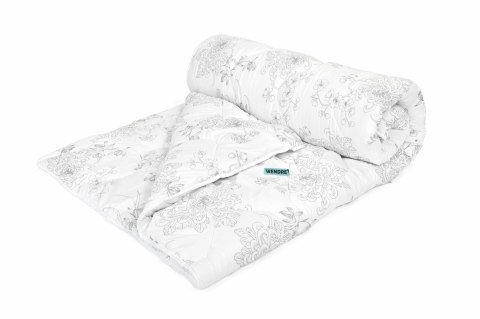 Kołdra Blommenslyst 220x200 mikrofibra całoroczna biała wzór kwiatowy 1,3 kg Wendre Kołdra Blommenslyst 220x200 mikrofibra całoroczna biała wzór kwiatowy 1,3 kg Wendre