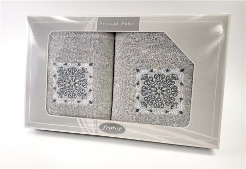 Komplet ręczników w pudełku 2 szt 50x90 70x140 Gift popielaty wzór 4 Frotex