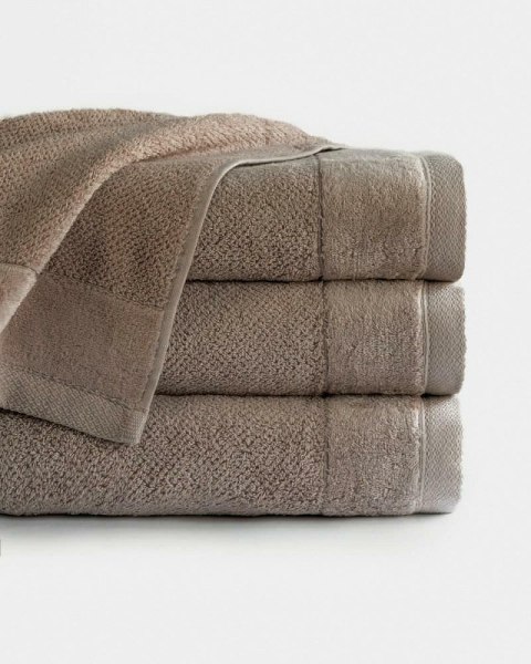 Ręcznik Vito 70x140 beżowy taupe frotte bawełniany 550 g/m2 Ręcznik Vito 70x140 beżowy taupe frotte bawełniany 550 g/m2