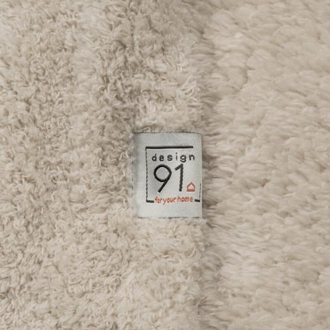 Koc narzuta na fotel typu flano 70x160 beżowy z mikrofibry miękki Lori D91 Koc narzuta na fotel typu flano 70x160 beżowy z mikrofibry miękki Lori D91