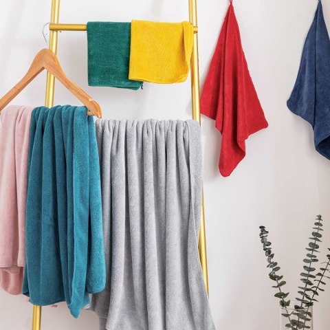 Ręcznik szybkoschnący 80x180 Active czerwony z mikrofibry 380g/m2 Ręcznik szybkoschnący 80x180 Active czerwony z mikrofibry 380g/m2