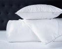 Pościel satynowa 220x200 biała z lamówką Mako Satin 62 Pościel satynowa 220x200 biała z lamówką Mako Satin 62