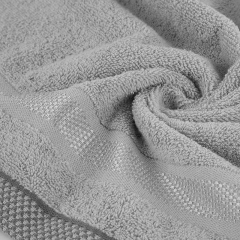 Ręcznik Abbie 100x150 srebrny 500 g/m2 frotte bawełniany Eurofirany Ręcznik Abbie 100x150 srebrny 500 g/m2 frotte bawełniany Eurofirany