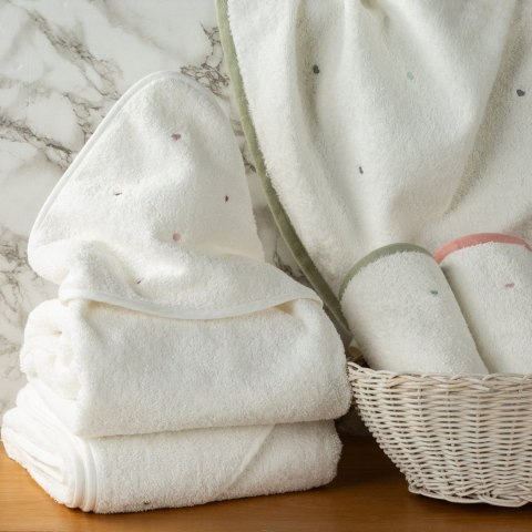 Okrycie kąpielowe 100x100 Baby 56 biały różowy serca ręcznik z kapturkiem 400g/m2 Eurofirany Okrycie kąpielowe 100x100 Baby 56 biały różowy serca ręcznik z kapturkiem 400g/m2 Eurofirany