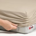 Prześcieradło jersey z gumką 200x220 beżowe cappuccino 076 grube 150g/m2 KARO Prześcieradło jersey z gumką 200x220 beżowe cappuccino 076 grube 150g/m2 KARO