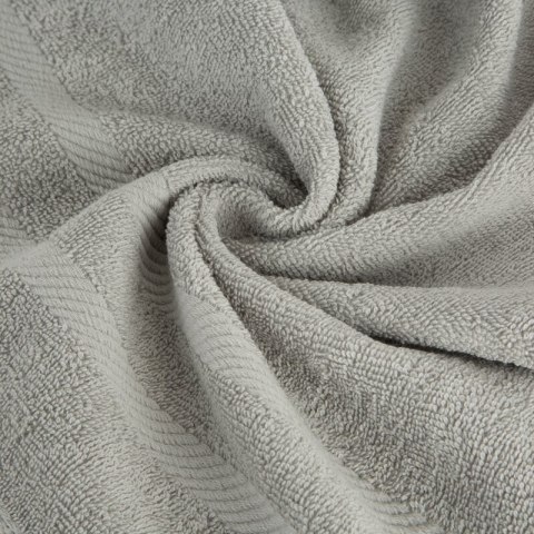 Ręcznik Milo 100x150 srebrny 500 g/m2 frotte bawełniany Eurofirany Ręcznik Milo 100x150 srebrny 500 g/m2 frotte bawełniany Eurofirany