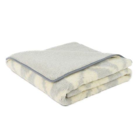 Kołdra wełniana merynos 180x200 Alpaca Gaba szara kremowa trójkaty Wyroby rehabilitacyjne i rozgrzewające Kołdra wełniana merynos 180x200 Alpaca Gaba szara kremowa trójkaty Wyroby rehabilitacyjne i rozgrzewające