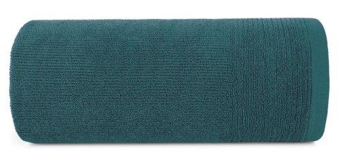 Ręcznik Lari 5 50x90 turkusowy ciemny z ozdobną bordiurą przetykaną błyszczącą nicią 500 g/m2 Eurofirany Ręcznik Lari 5 50x90 turkusowy ciemny z ozdobną bordiurą przetykaną błyszczącą nicią 500 g/m2 Eurofirany