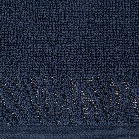 Ręcznik Margo 7 50x90 granatowy z ozdobną bordiurą przetykaną błyszczącą nicią 500 g/m2 Eurofirany Ręcznik Margo 7 50x90 granatowy z ozdobną bordiurą przetykaną błyszczącą nicią 500 g/m2 Eurofirany