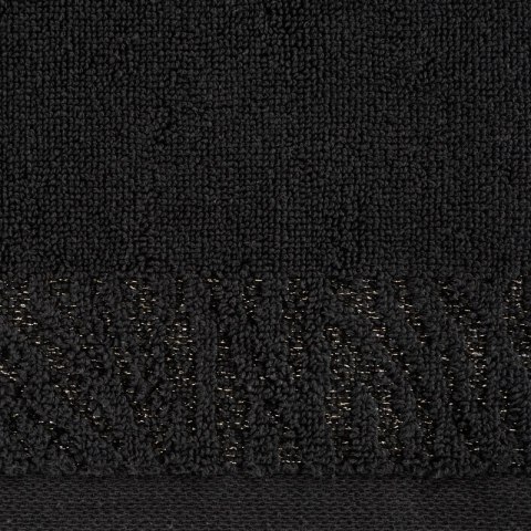 Ręcznik Margo 9 50x90 czarny z ozdobną bordiurą przetykaną błyszczącą nicią 500 g/m2 Eurofirany Ręcznik Margo 9 50x90 czarny z ozdobną bordiurą przetykaną błyszczącą nicią 500 g/m2 Eurofirany