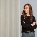 Firana 140x250 Mirella beżowa o strukturze siatki gotowa na przelotkach Eurofirany Firana 140x250 Mirella beżowa o strukturze siatki gotowa na przelotkach Eurofirany