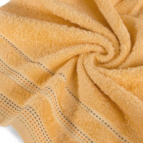 Ręcznik Pola 70x140 03 morelowy frotte 500 g/m2 Eurofirany Ręcznik Pola 70x140 03 morelowy frotte 500 g/m2 Eurofirany