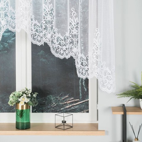 BERENIKA Firanka żakardowa gotowa, szerokość 300 x wysokość 120cm, kolor 001 biały 004304/FBL/001/300120/1 BERENIKA Firanka żakardowa gotowa, szerokość 300 x wysokość 120cm, kolor 001 biały 004304/FBL/001/300120/1