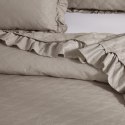 Narzuta z falbanką 160x220 Ruffy taupe falbanka romby glamour dekoracyjna I2 Narzuta z falbanką 160x220 Ruffy taupe falbanka romby glamour dekoracyjna I2