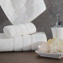 Ręcznik Adore 30x50 czerwony o strukturze krateczki 500 g/m2 Eurofirany Ręcznik Adore 30x50 czerwony o strukturze krateczki 500 g/m2 Eurofirany
