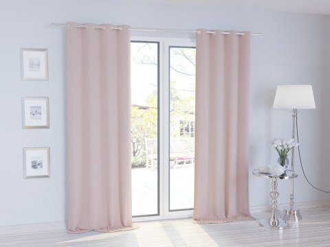 Zasłona zaciemniająca 140x250 pudrowa gotowa na przelotkach Hold Blackout Zasłona zaciemniająca 140x250 pudrowa gotowa na przelotkach Hold Blackout